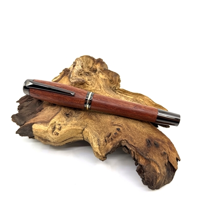 Dřevěné kuličkové pero Elegance - Leopardwood titanium