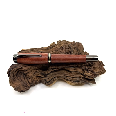 Dřevěné plnicí pero Elegance - Leopardwood titanium