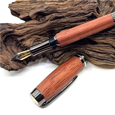 Dřevěné plnicí pero Elegance - Cocobolo Titanium